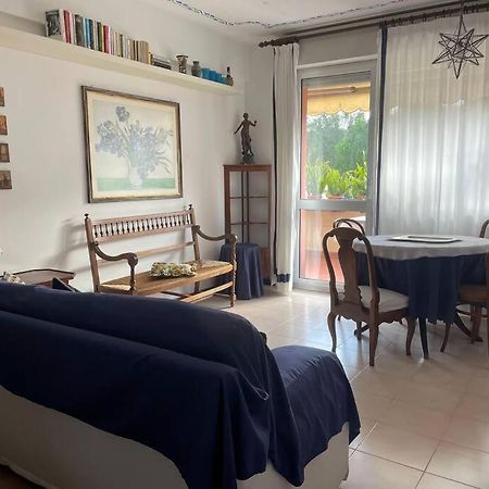 La Casa Di Teri A Кьявари Экстерьер фото